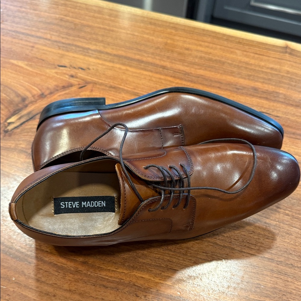 Steve Madden Men's Tan Leather Oxfords